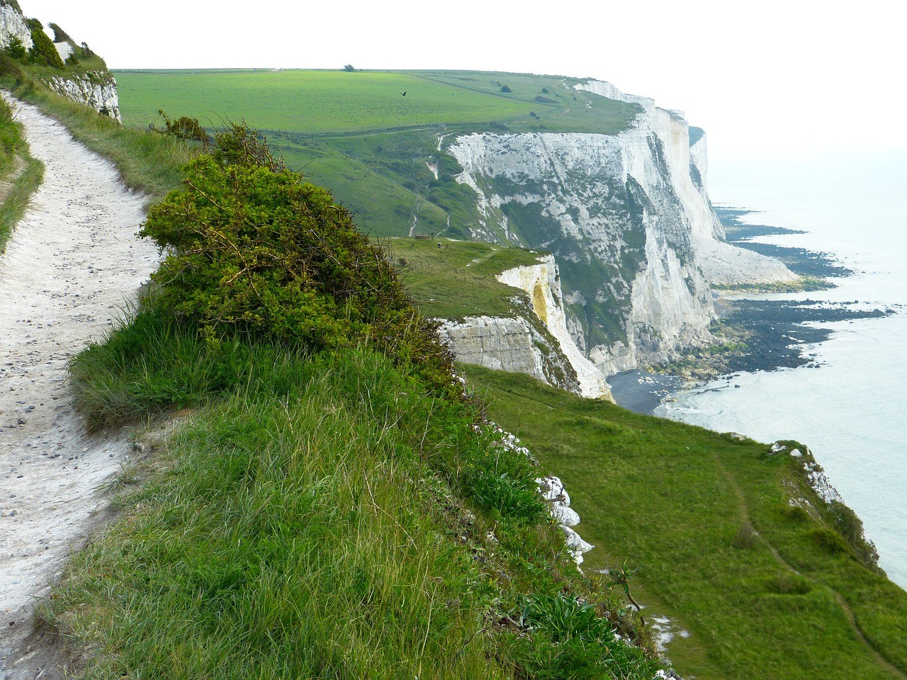 white-cliffs-g6437d5d23_1280